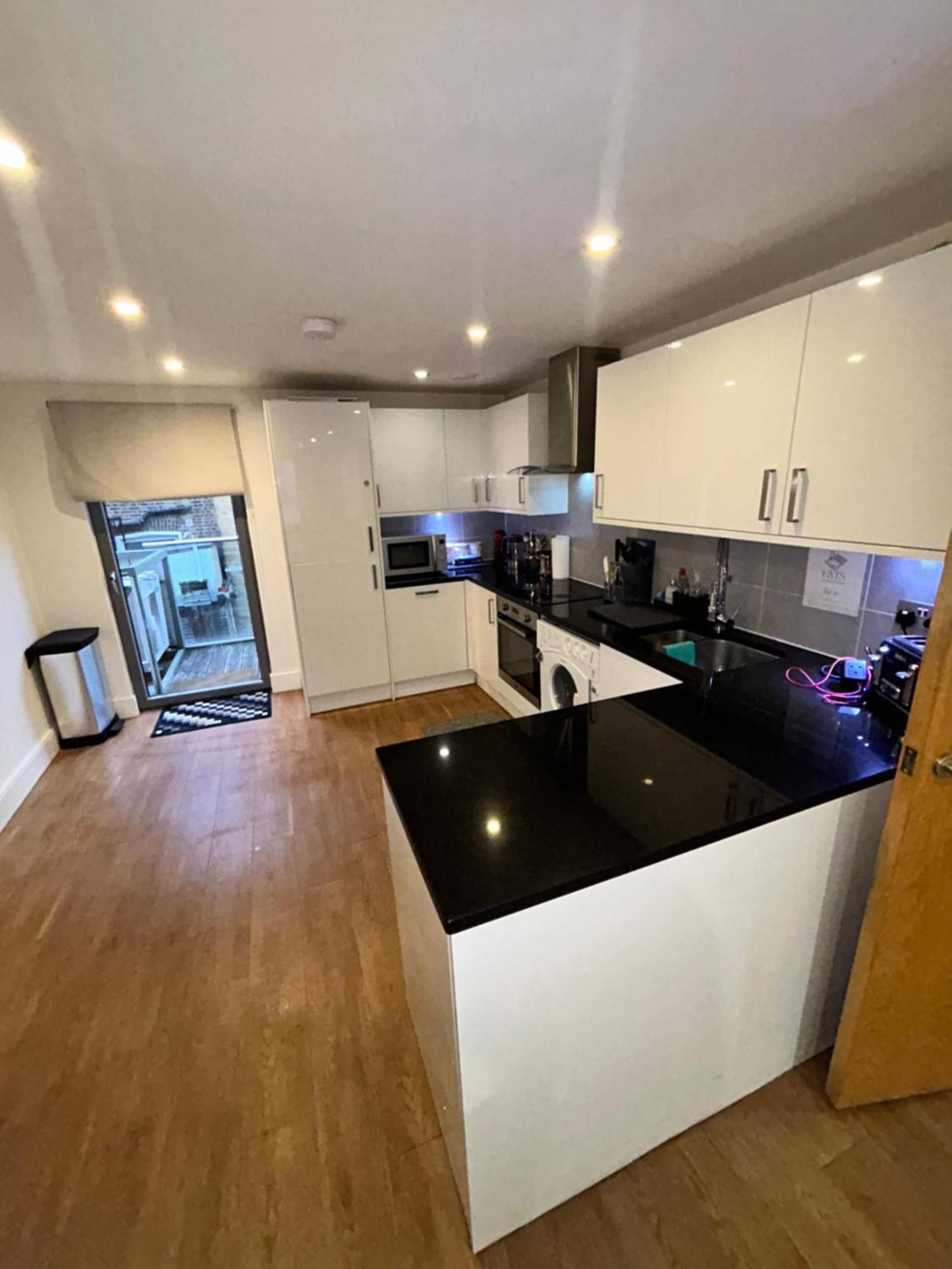 Bright And Modern 3 Bed Apartment Hyde Park Central Лондон Экстерьер фото