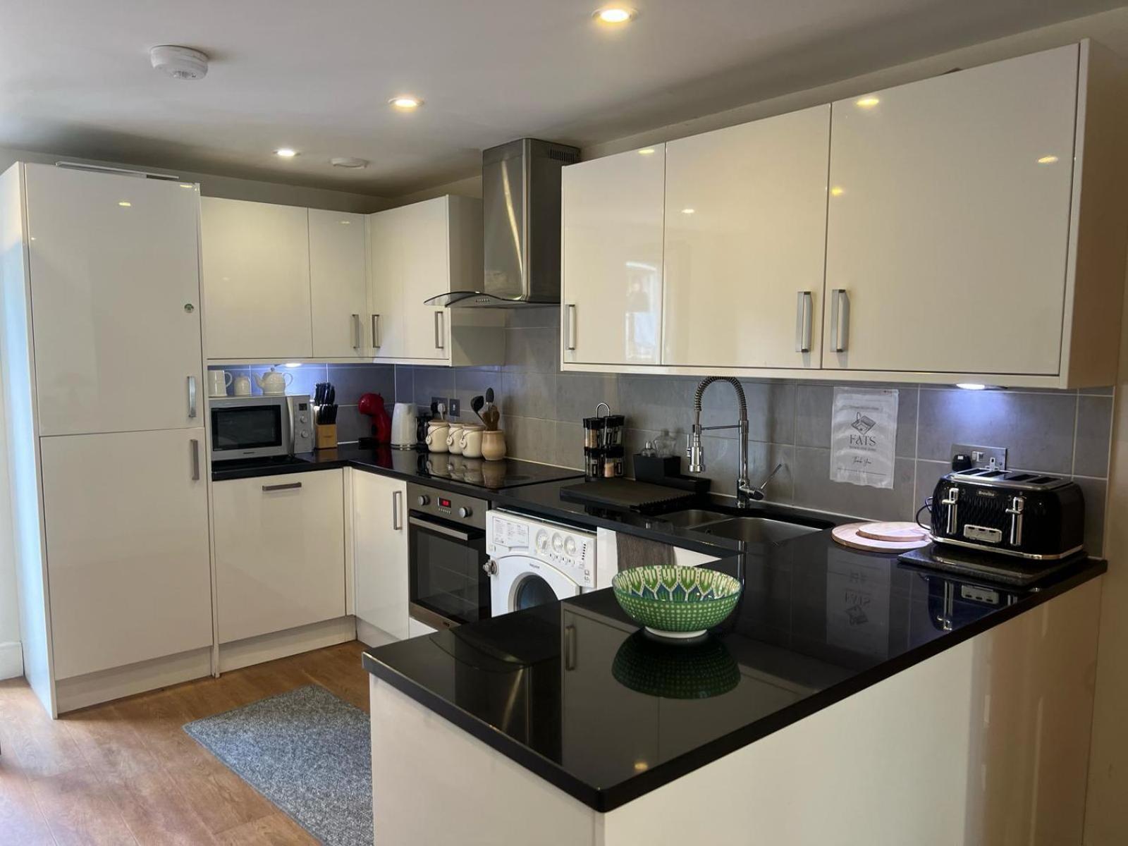 Bright And Modern 3 Bed Apartment Hyde Park Central Лондон Экстерьер фото